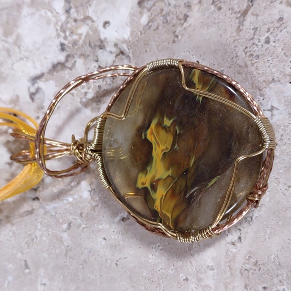 Copper/Brass Wire Wrapped Stone Pendant - Picture 3 of 6